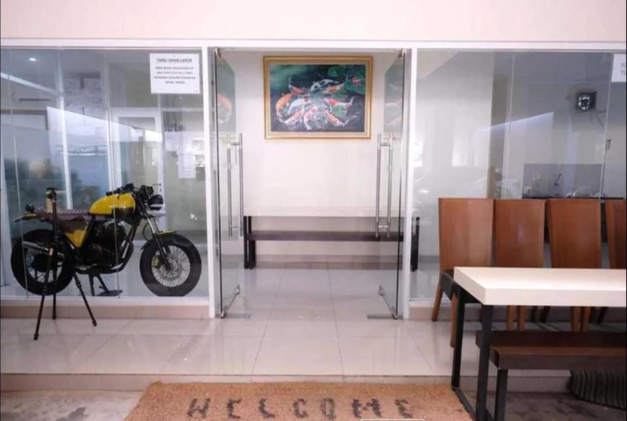 Giant Kost Tangerang Exterior foto